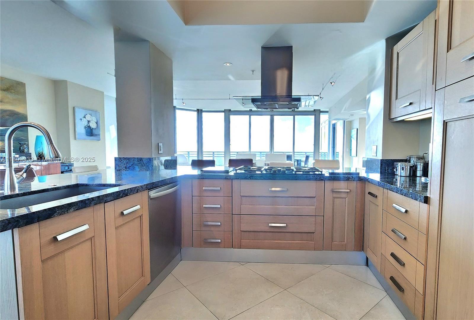 3535 S Ocean Dr #2805 Hollywood, FL 33019