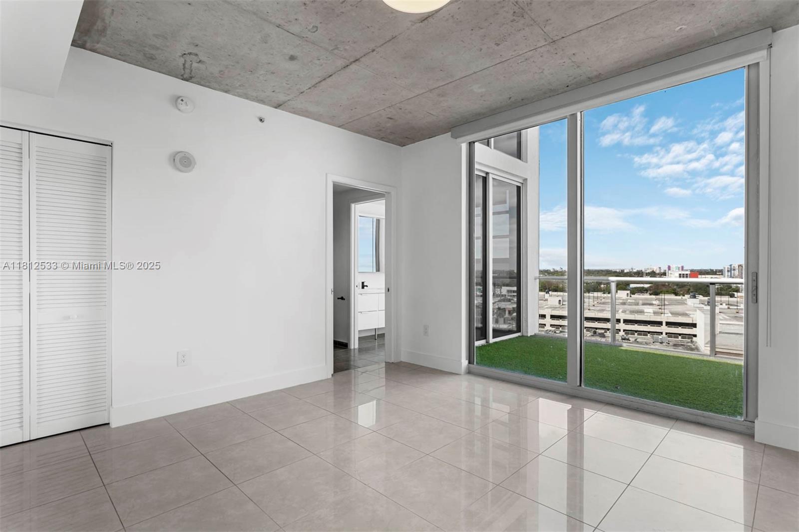 image Two Midtown Miami Condo12