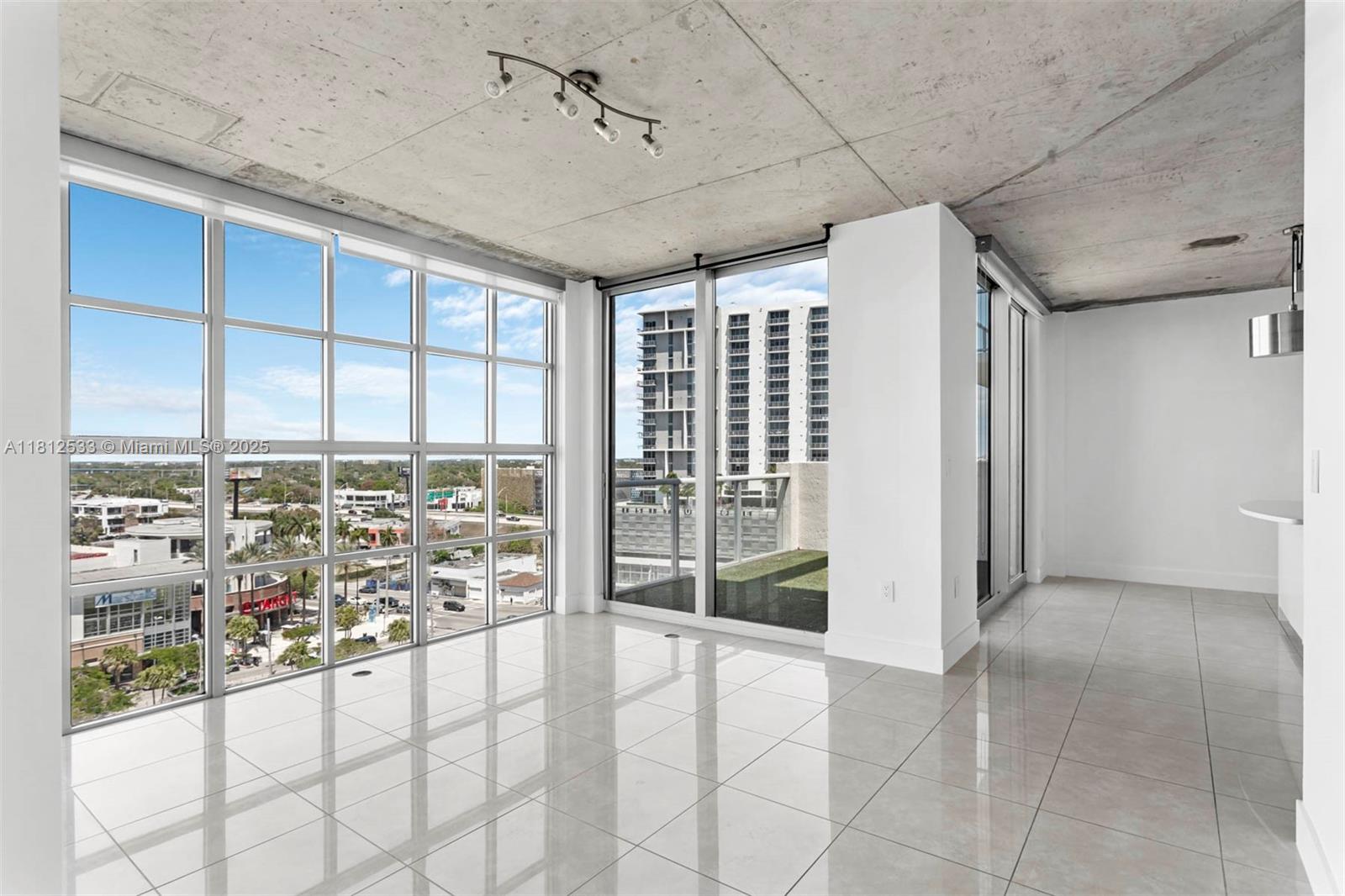 image Two Midtown Miami Condo8