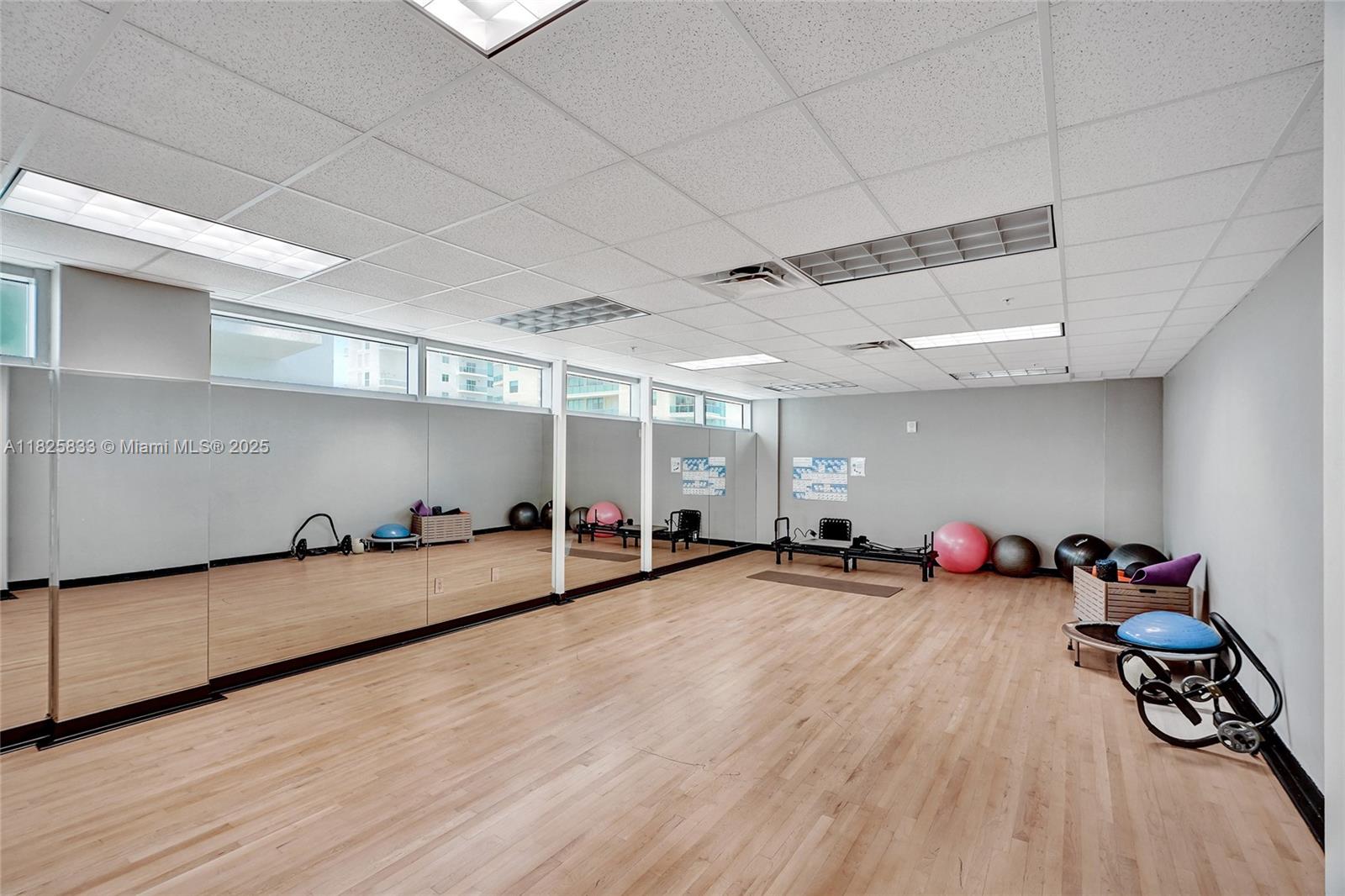 7930 East Dr #1806 North Bay Village, FL 33141