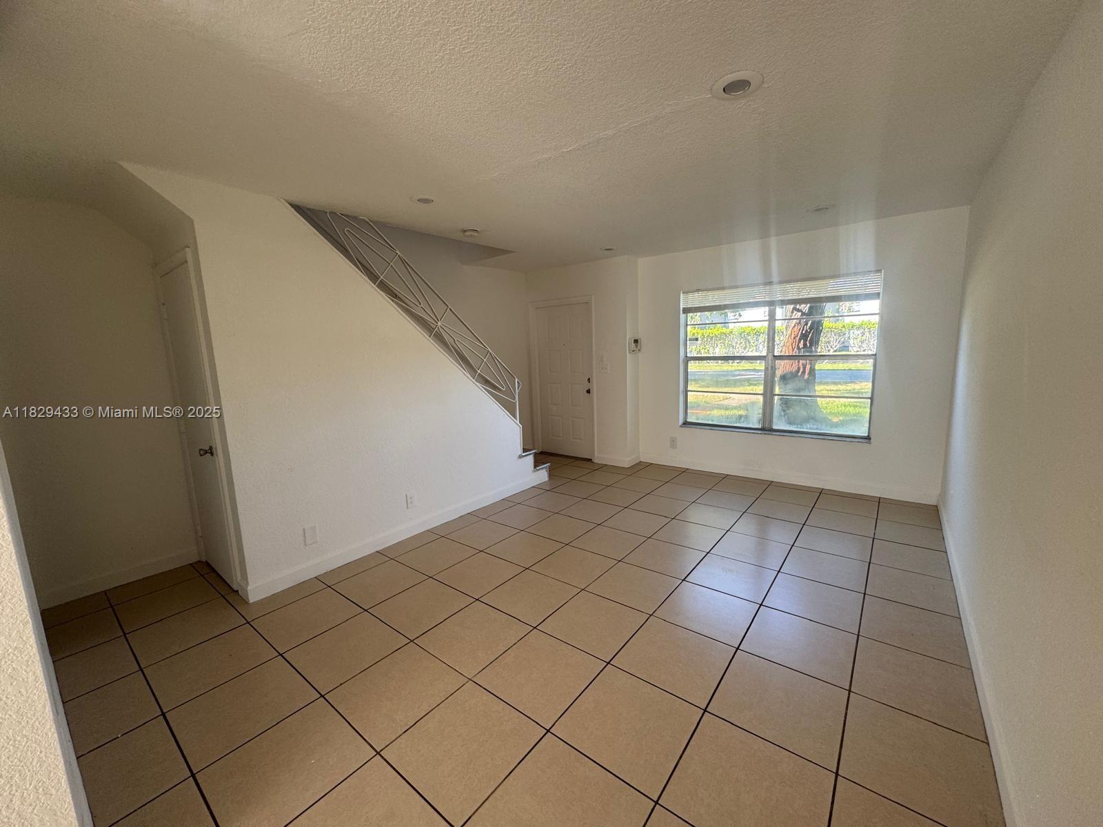 4820 NW 9th Dr #4820