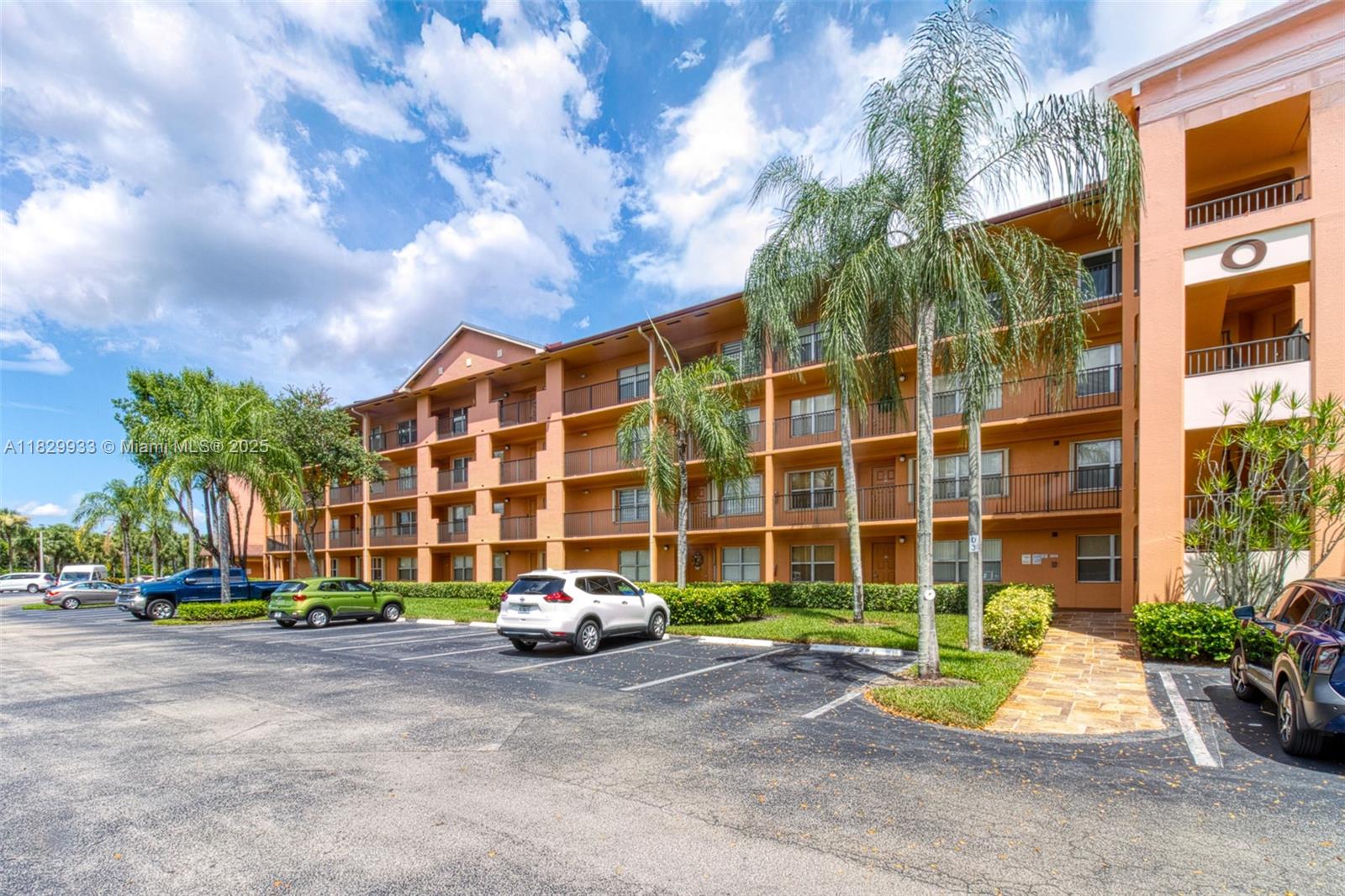 571 SW 142nd Ave #209O