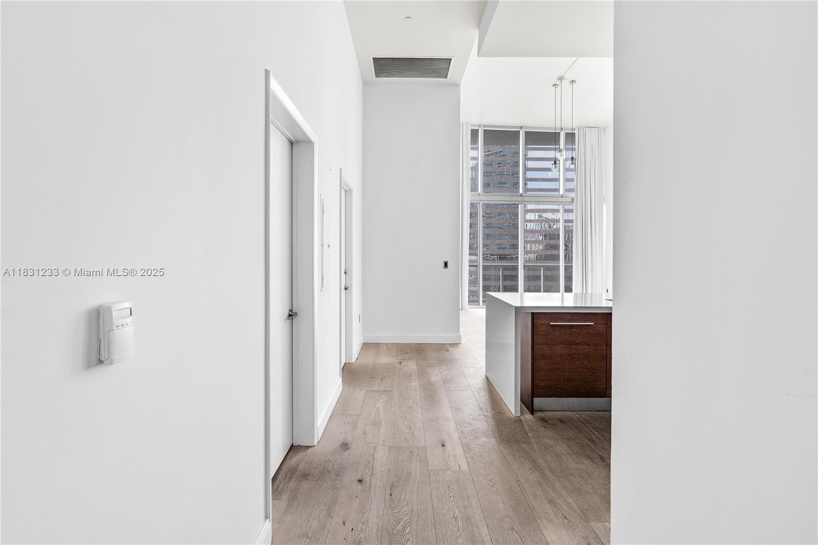 image Icon Brickell 211