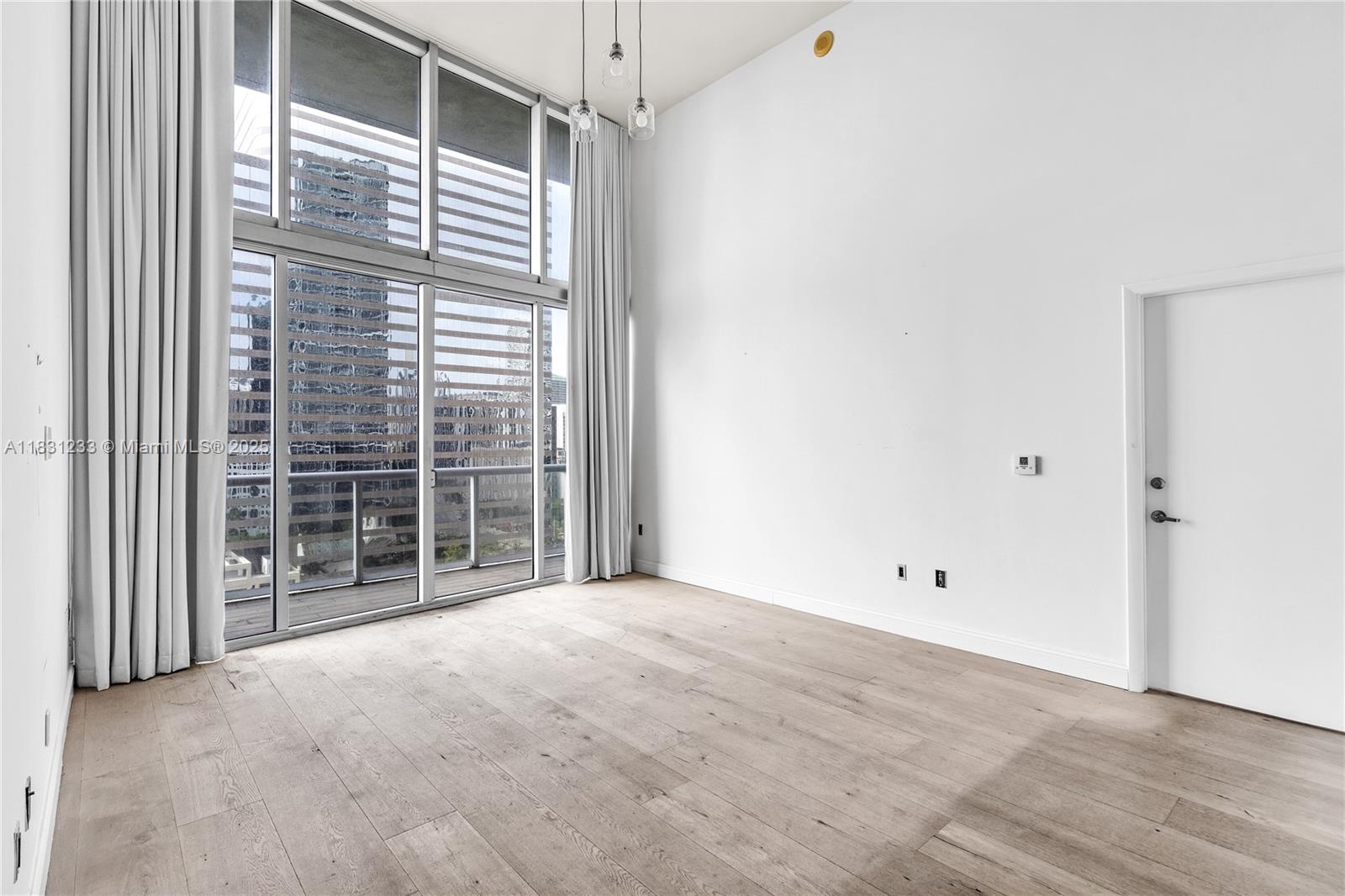 image Icon Brickell 213