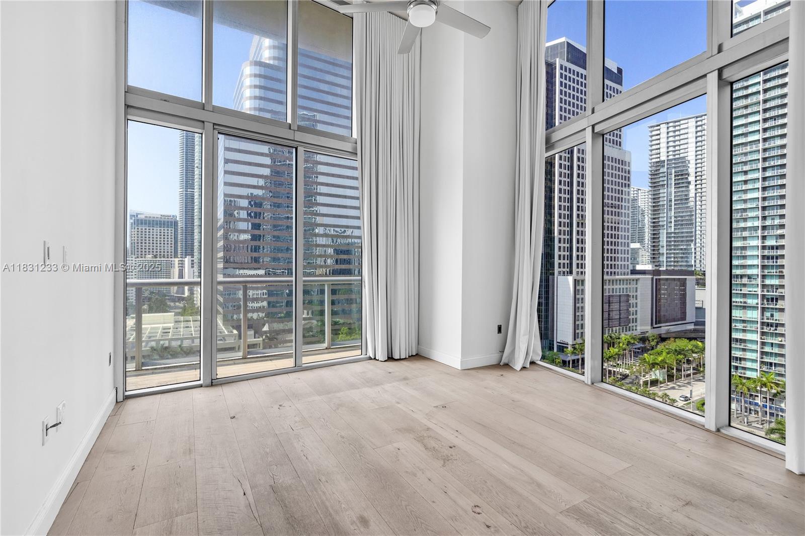 image Icon Brickell 219