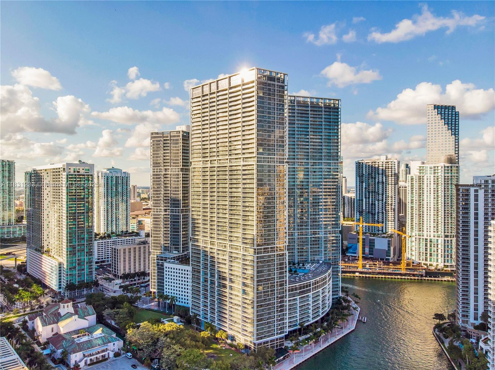 image Icon Brickell 22