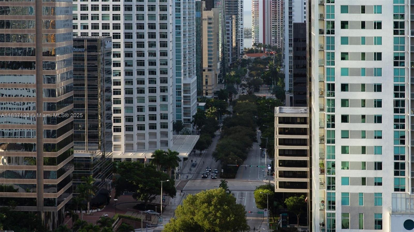 1435 Brickell Ave #3106 Miami, FL 33131