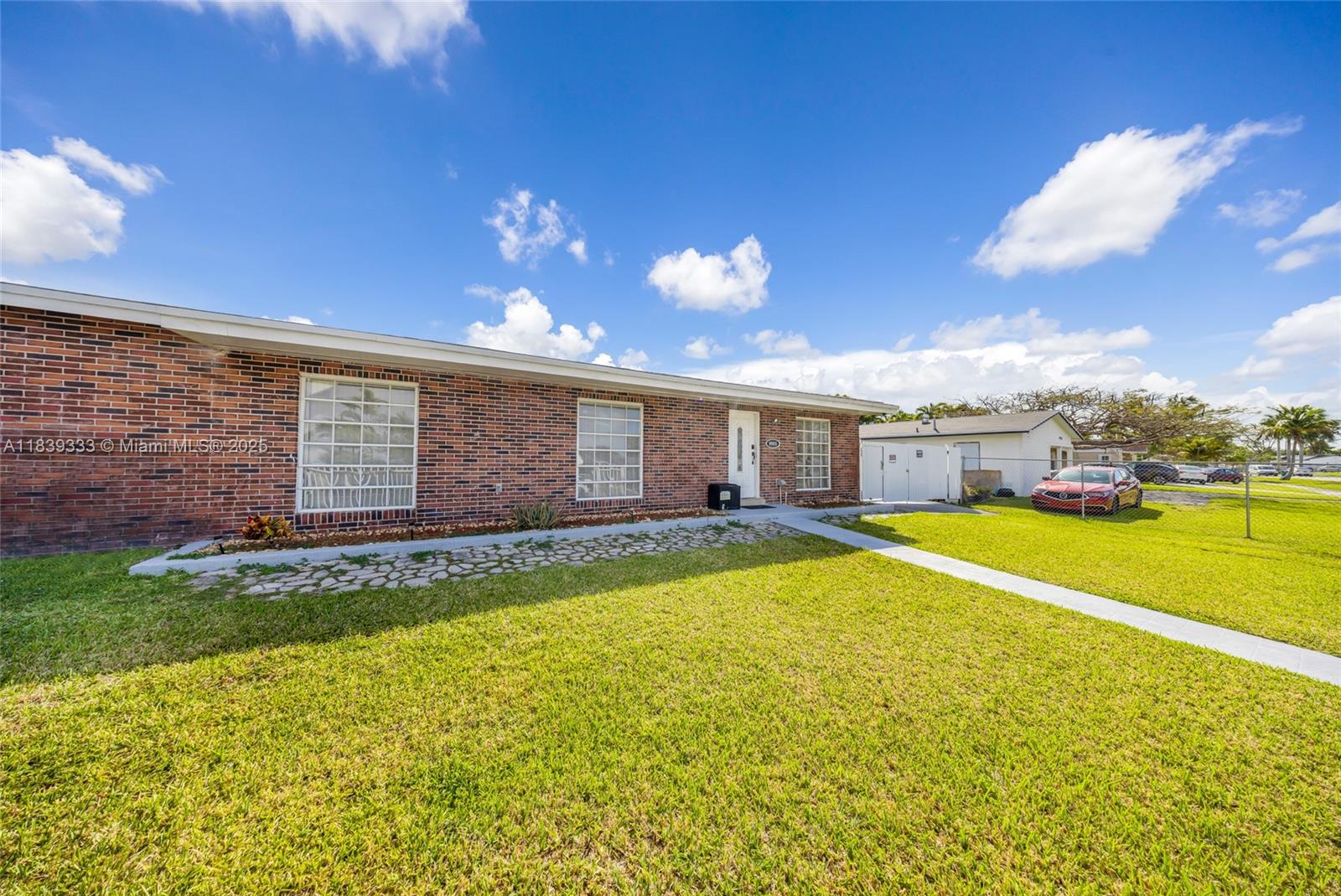9985 Marlin Rd