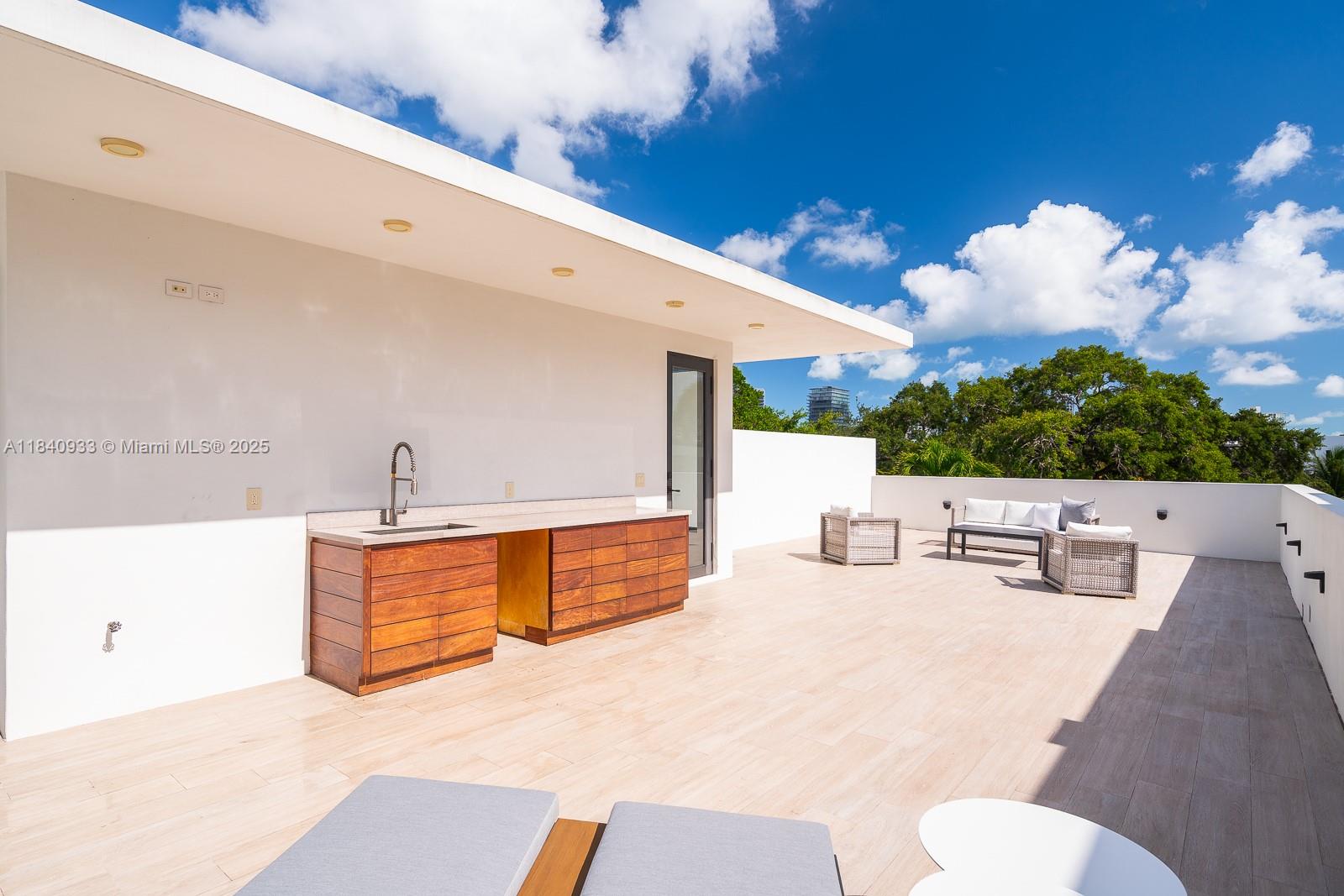 2984 Coconut Ave Coconut Grove, FL 33133