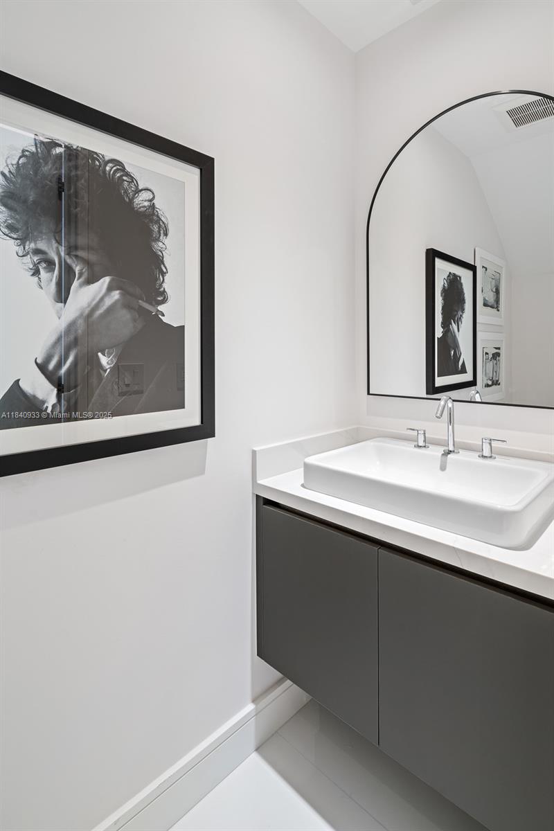 2984 Coconut Ave Coconut Grove, FL 33133