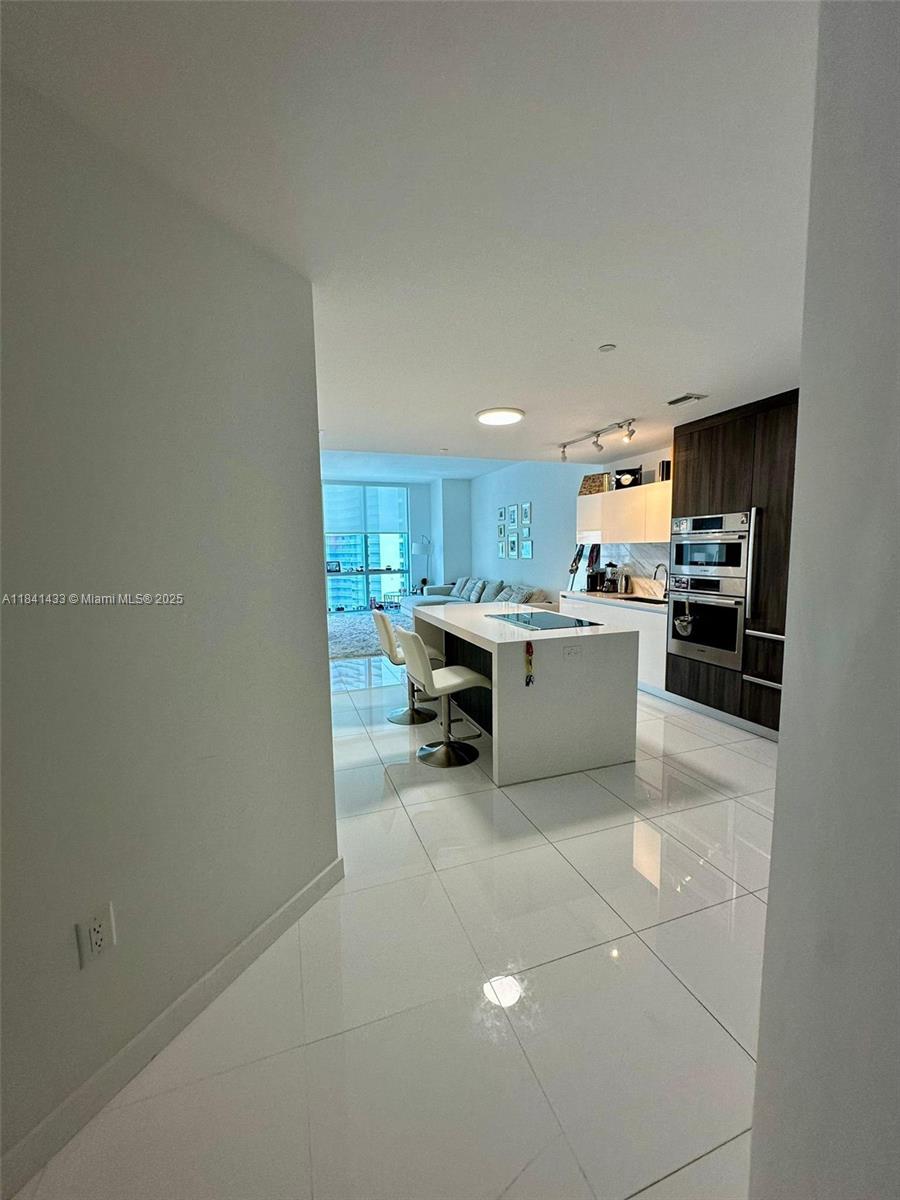 image Paramount Miami Worldcent10