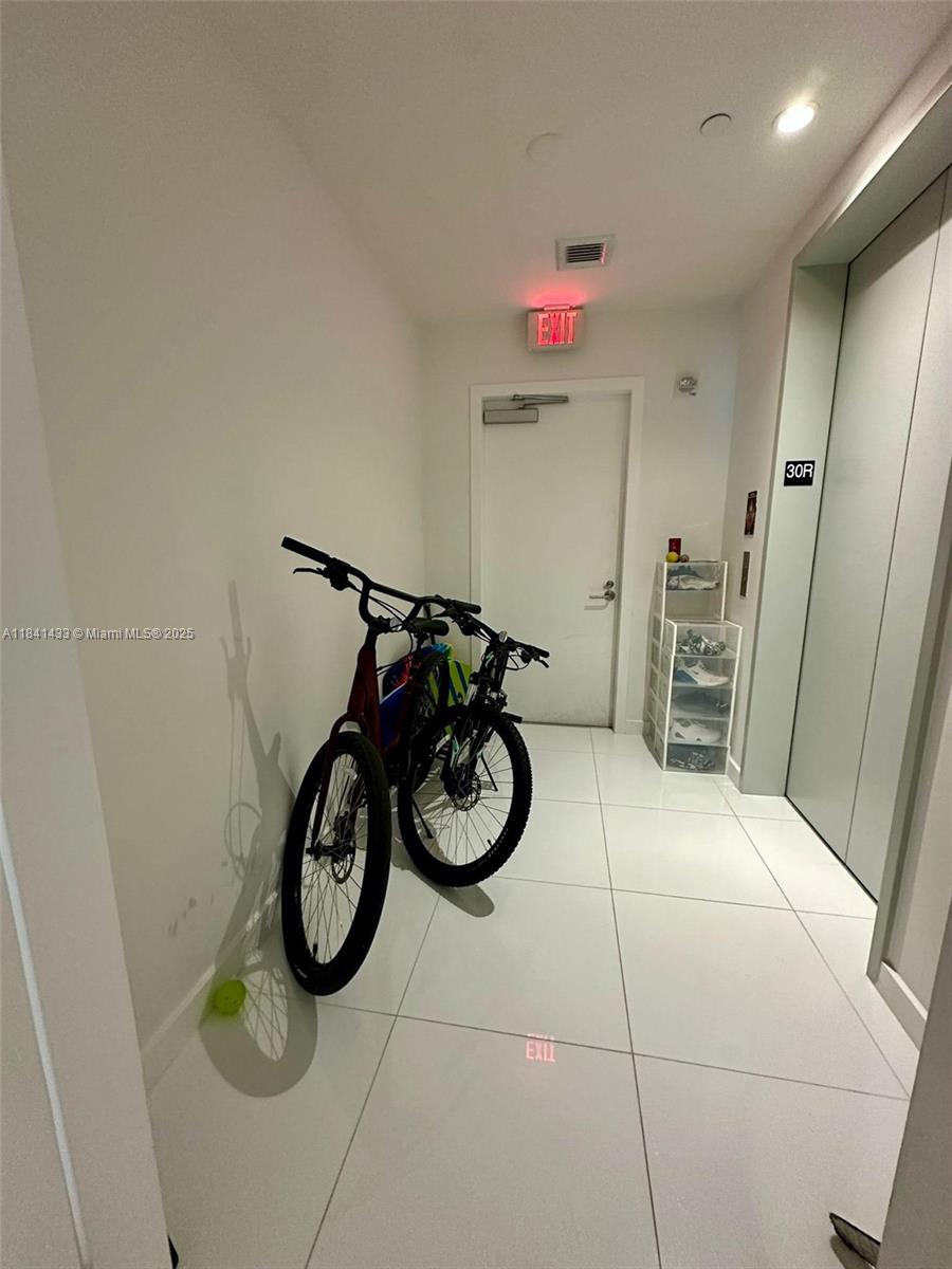 image Paramount Miami Worldcent15