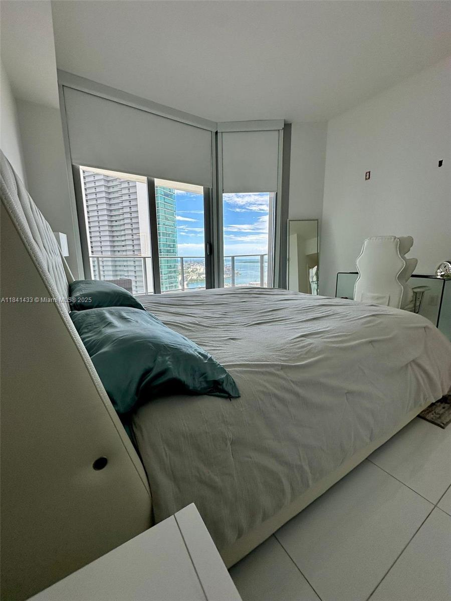 image Paramount Miami Worldcent1