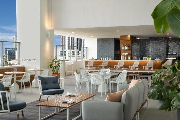 image Yotel Pad Comdominium14