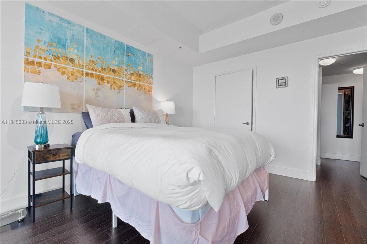 image Infinity At Brickell Cond14