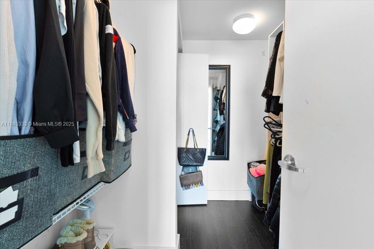 image Infinity At Brickell Cond16
