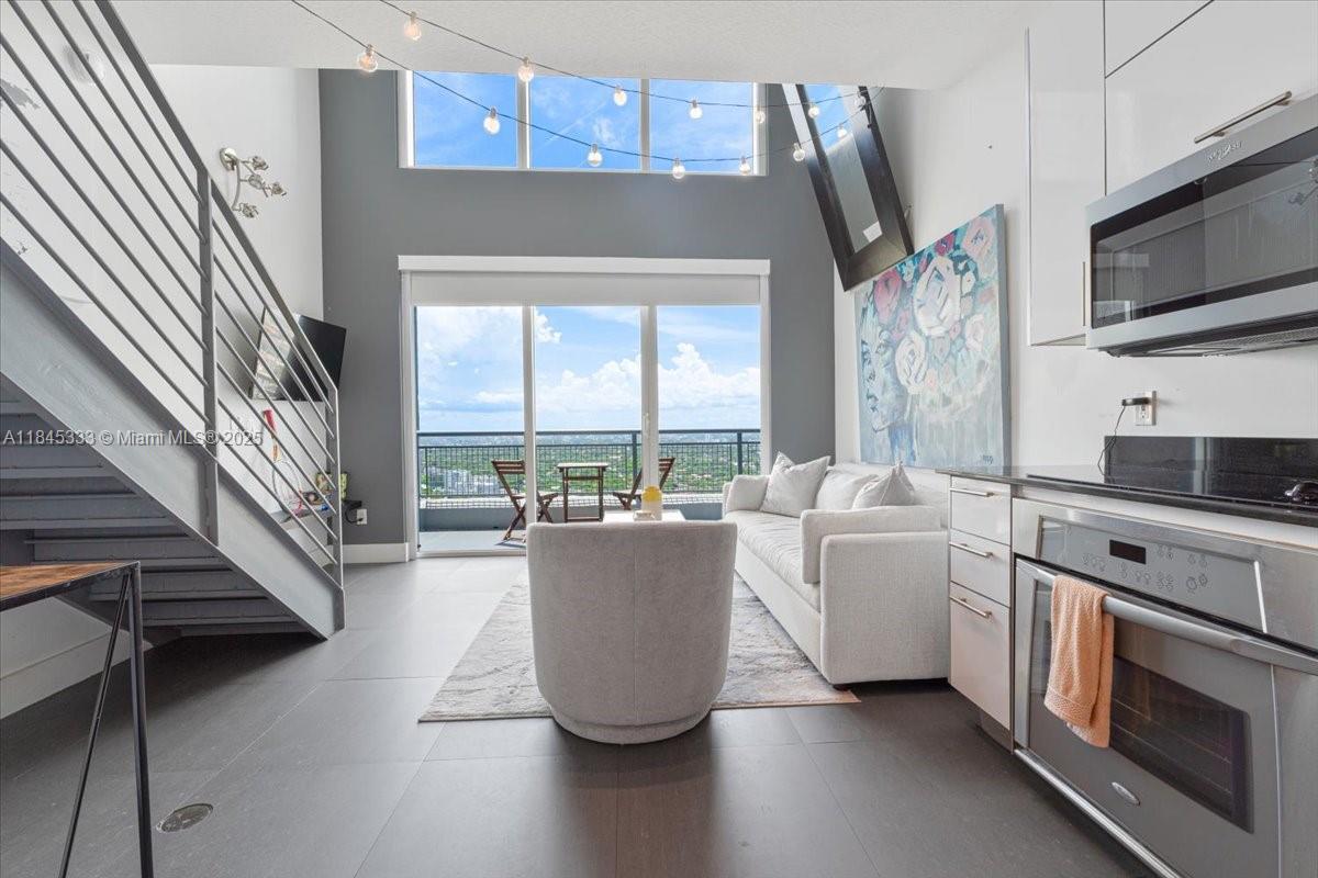 image Infinity At Brickell Cond1