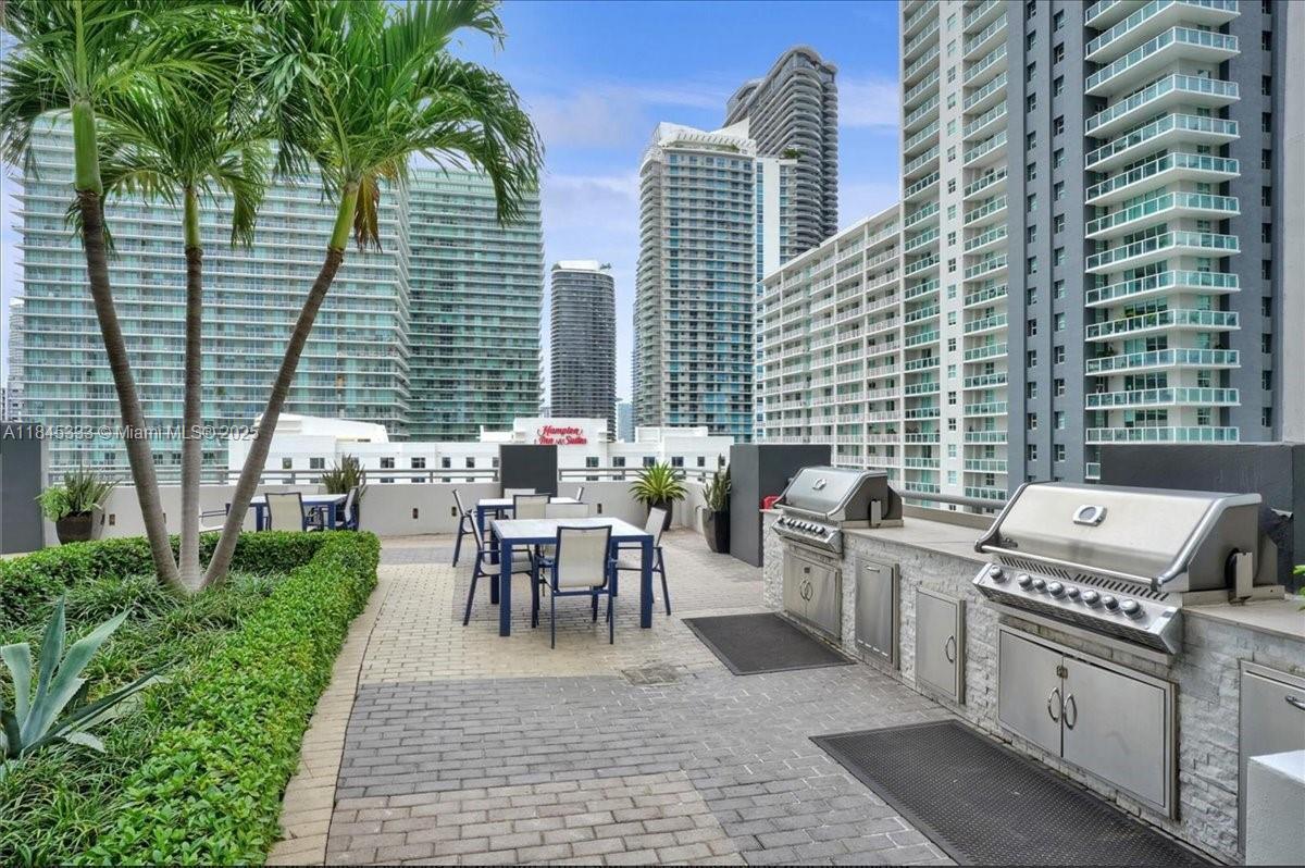 image Infinity At Brickell Cond19
