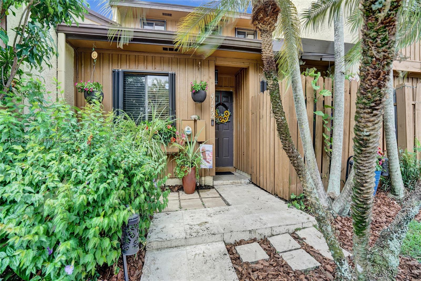 4172 S Pine Is Rd