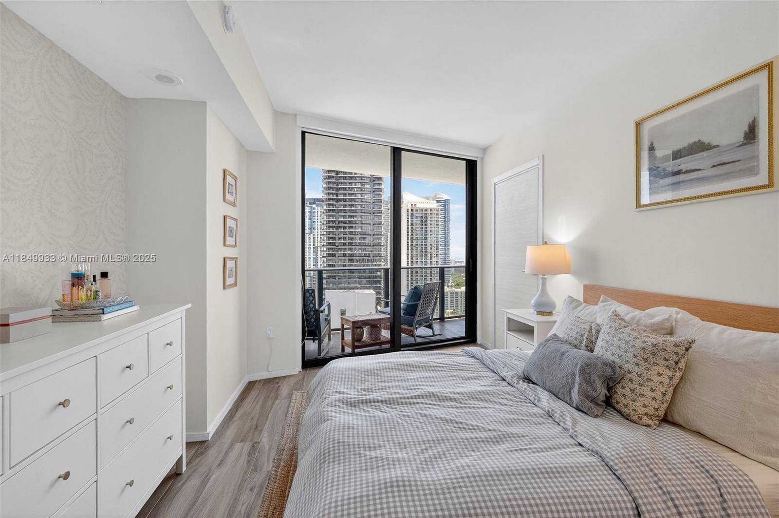 image Sls Lux Brickell10