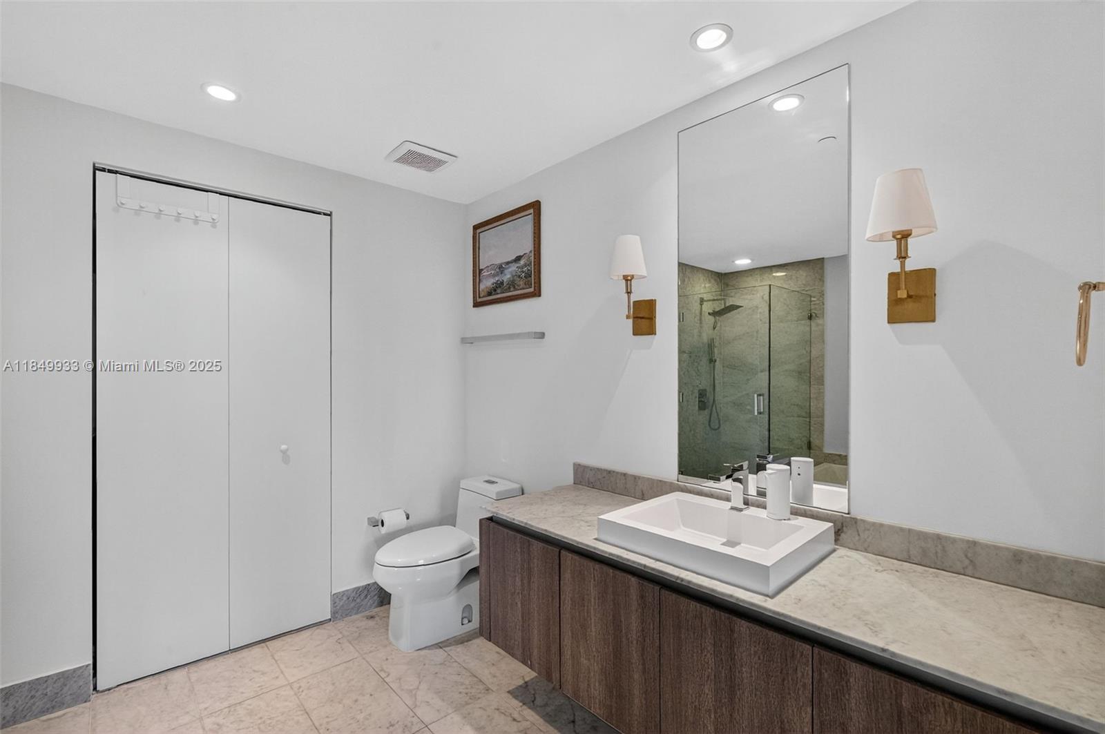 image Sls Lux Brickell11
