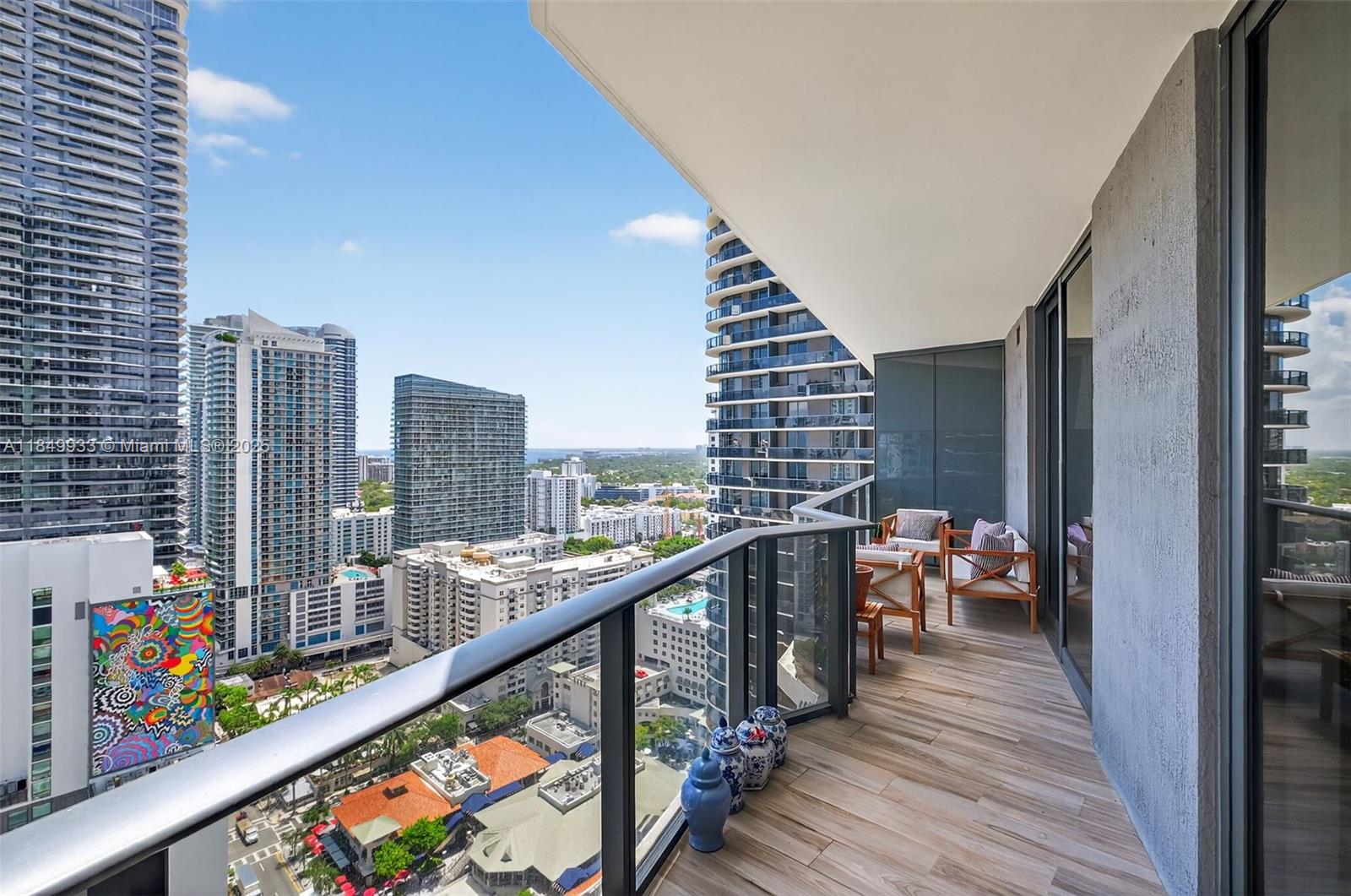 image Sls Lux Brickell18