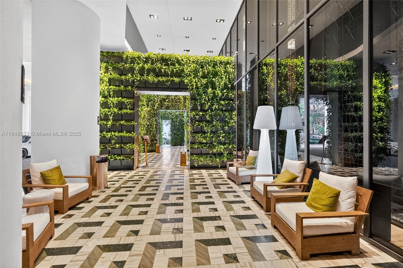 image Sls Lux Brickell20