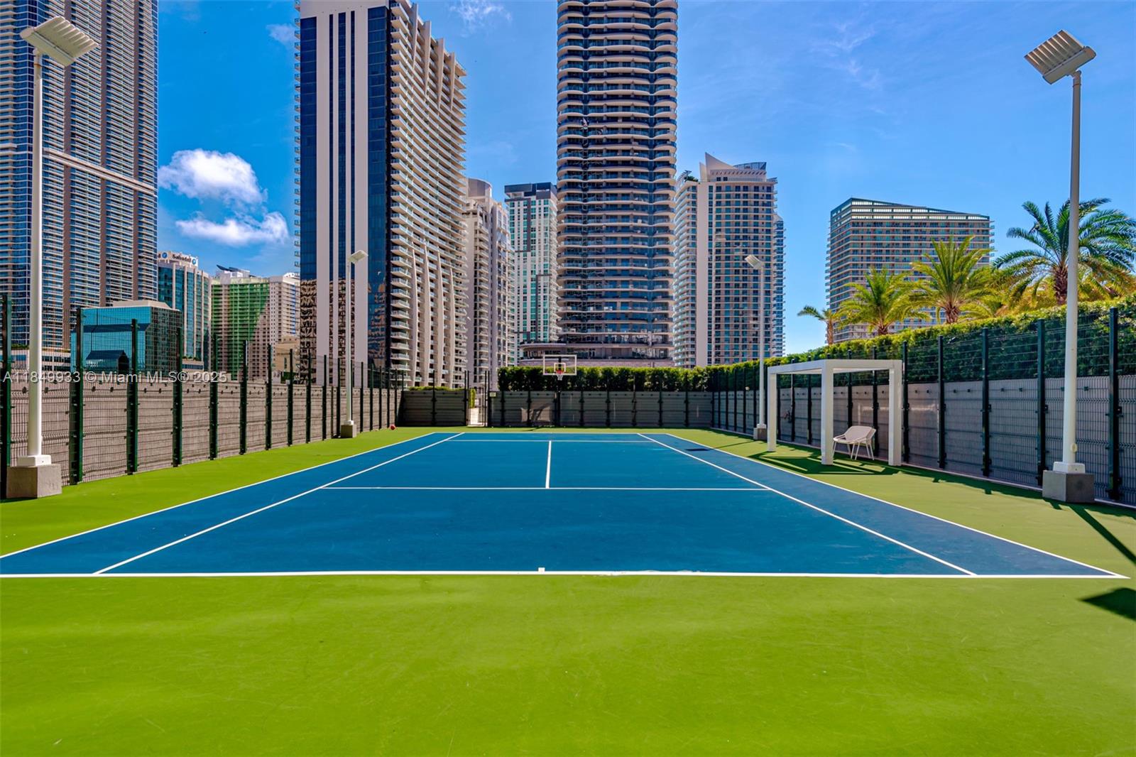 image Sls Lux Brickell29