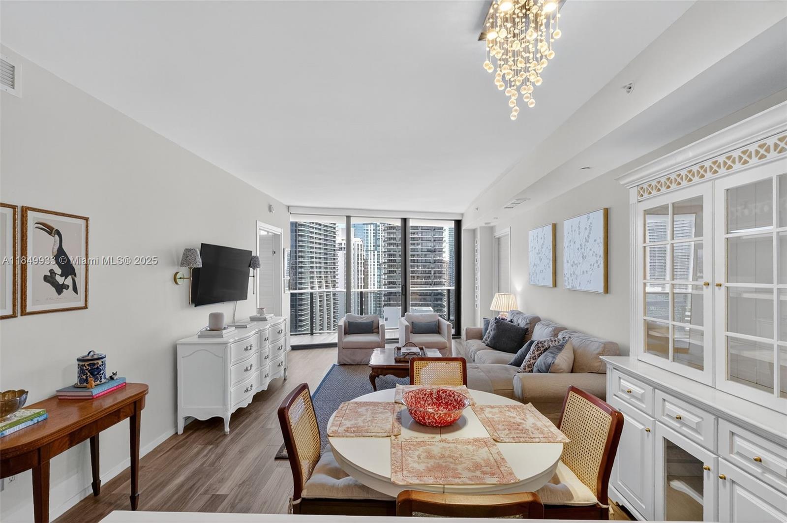image Sls Lux Brickell4