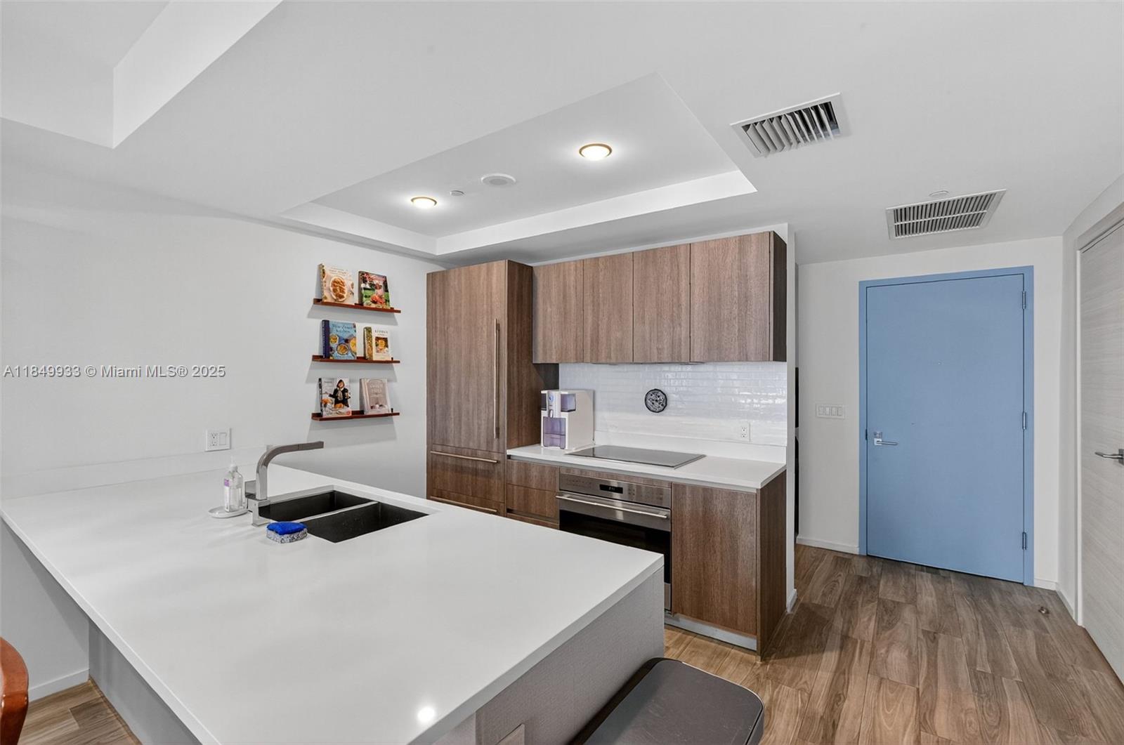 image Sls Lux Brickell7