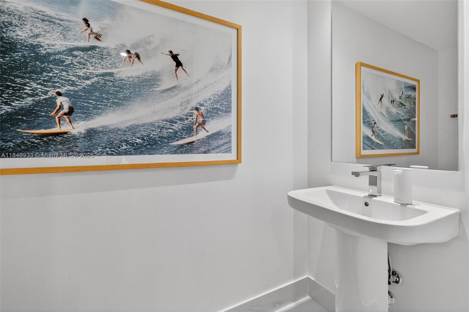image Sls Lux Brickell8
