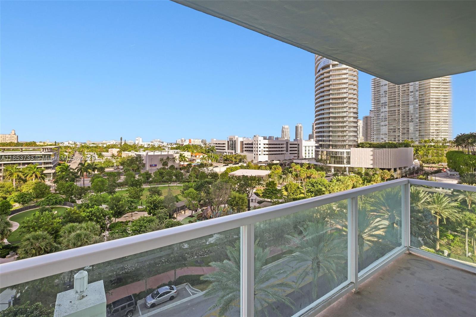 650 West Ave #808
