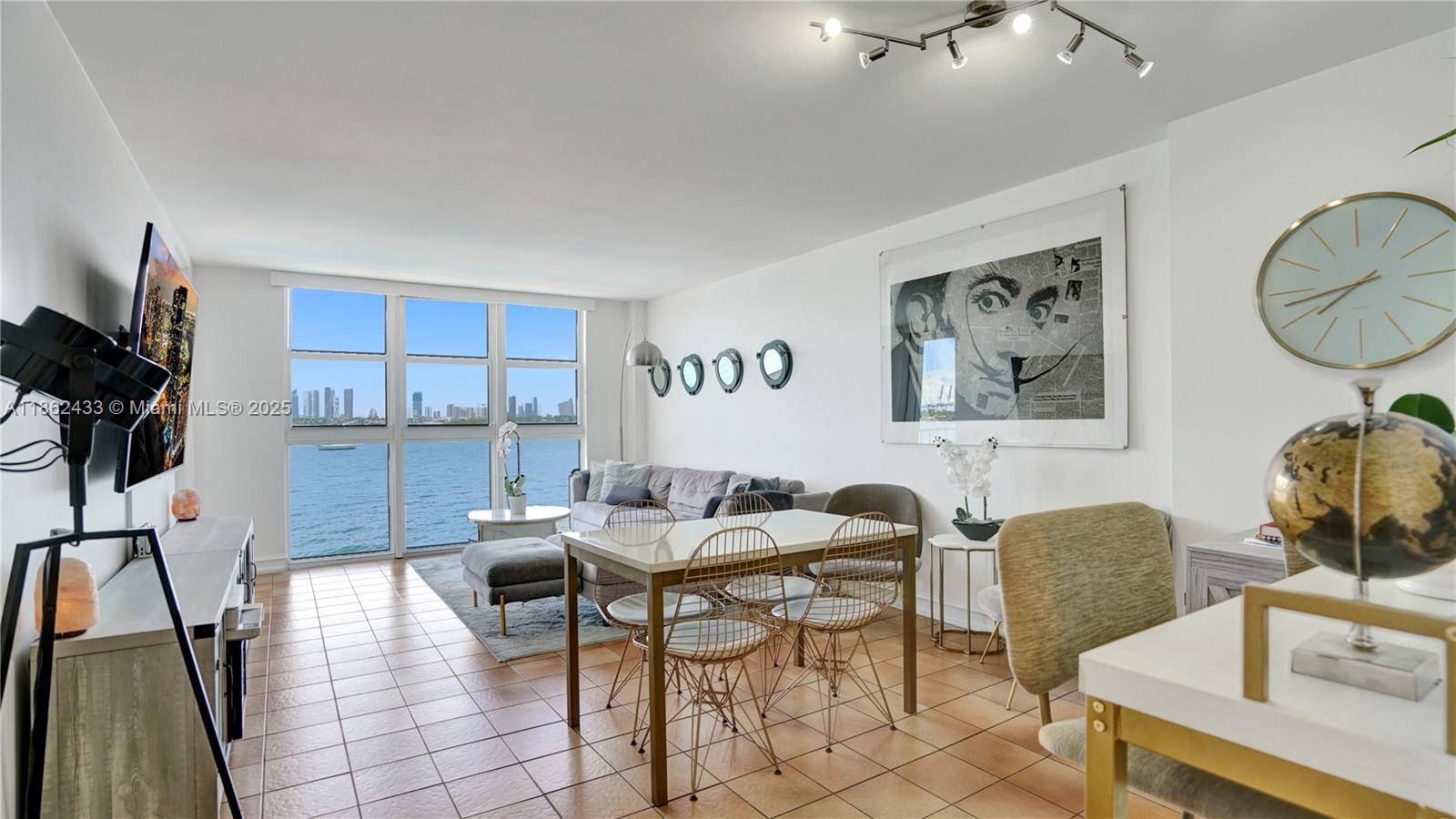 1228 West Ave #201 Miami Beach, FL 33139