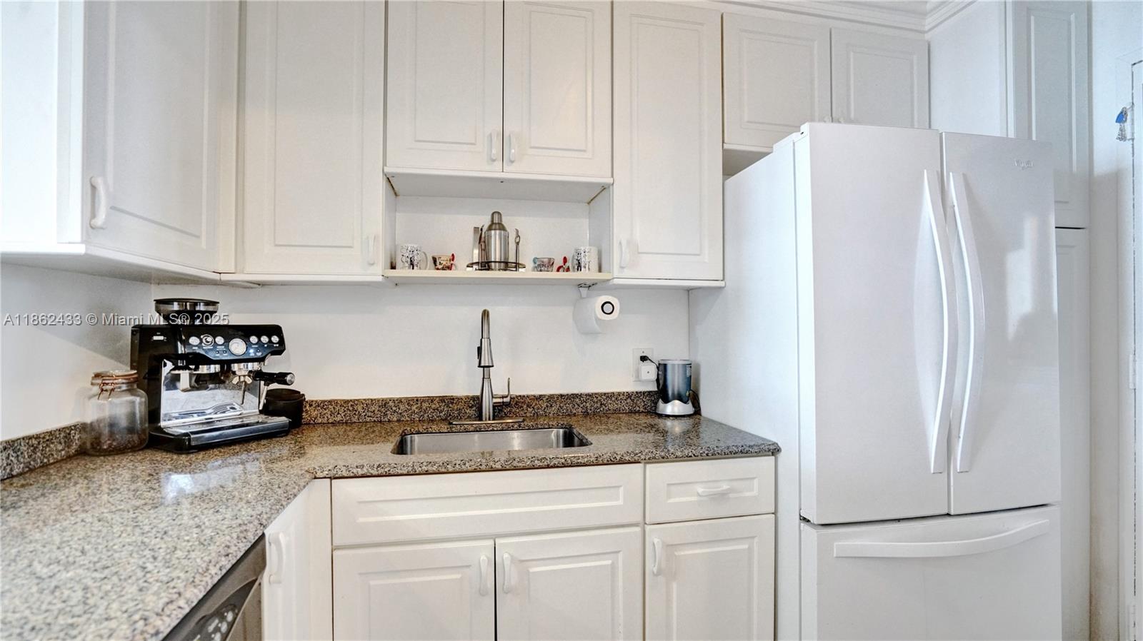 1228 West Ave #201 Miami Beach, FL 33139