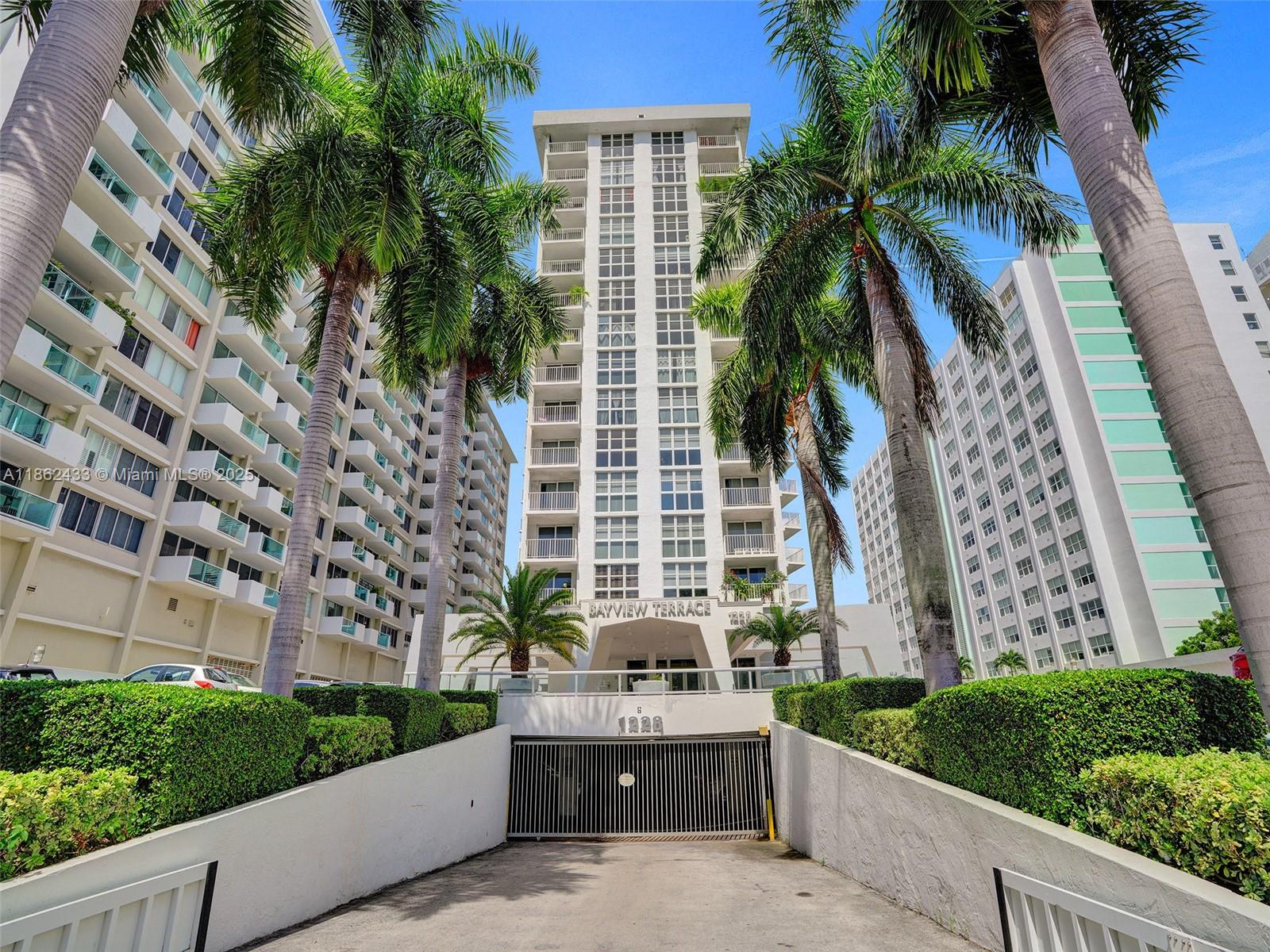 1228 West Ave #201 Miami Beach, FL 33139