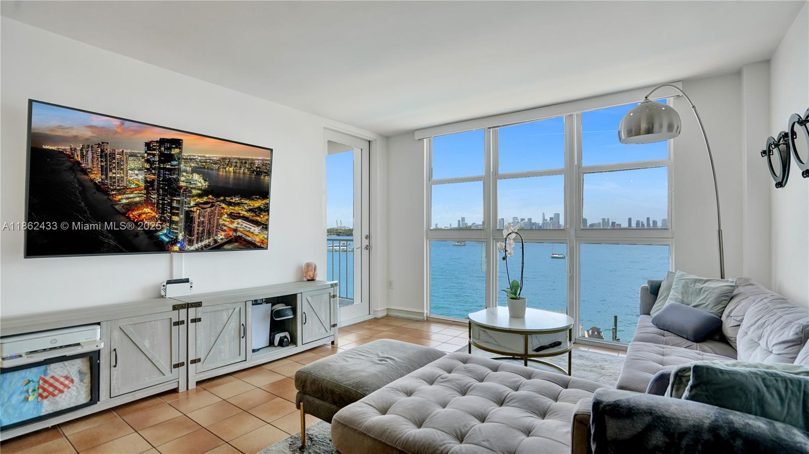 1228 West Ave #201 Miami Beach, FL 33139