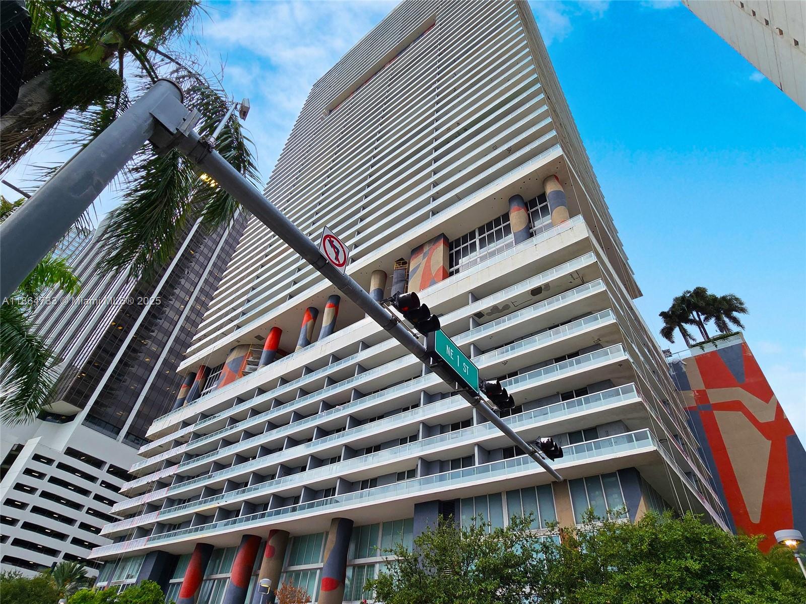 image 50 Biscayne Condo39