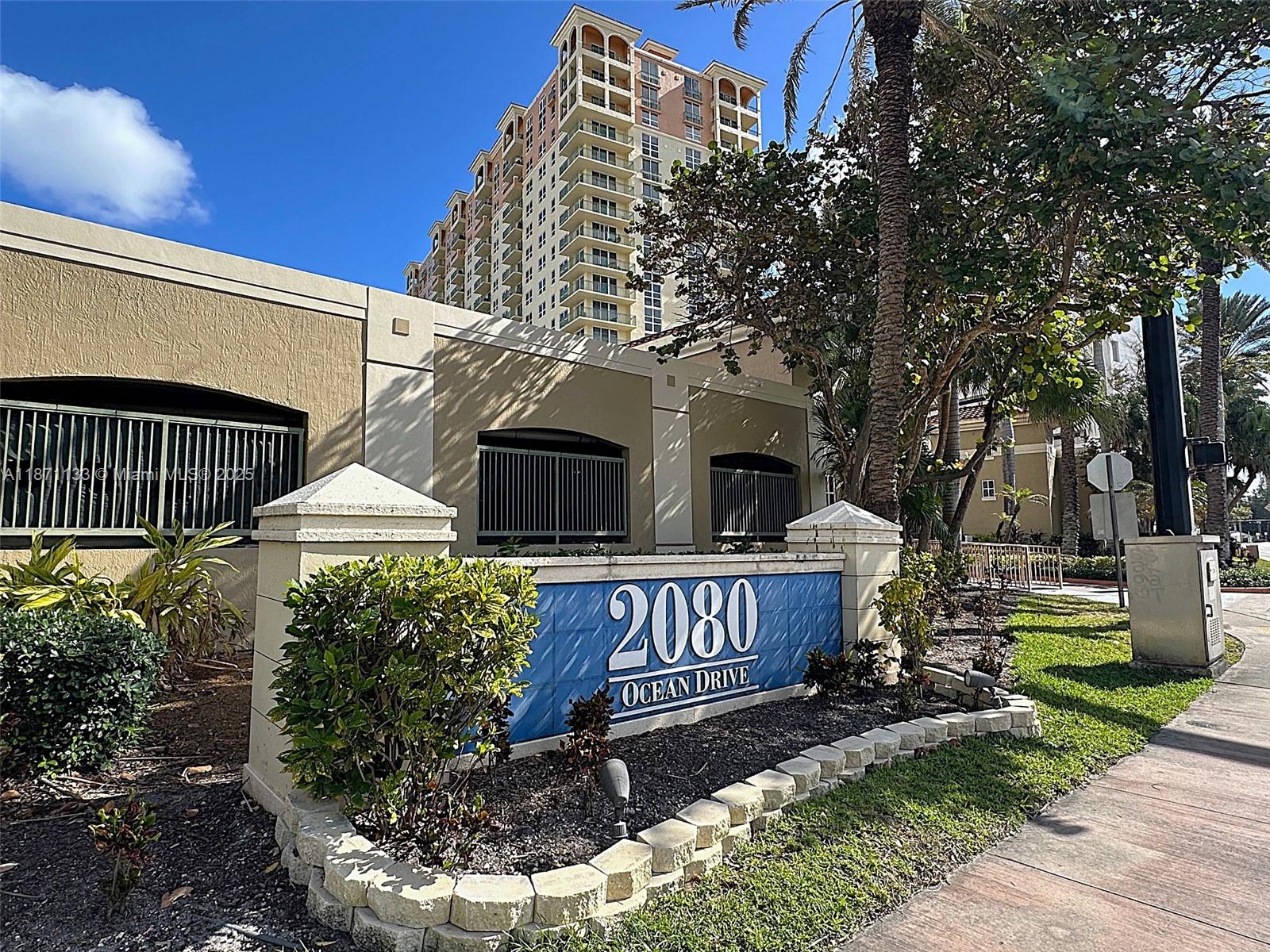 image 2080 Ocean Drive33
