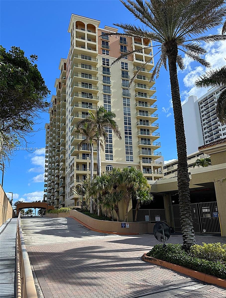 image 2080 Ocean Drive34