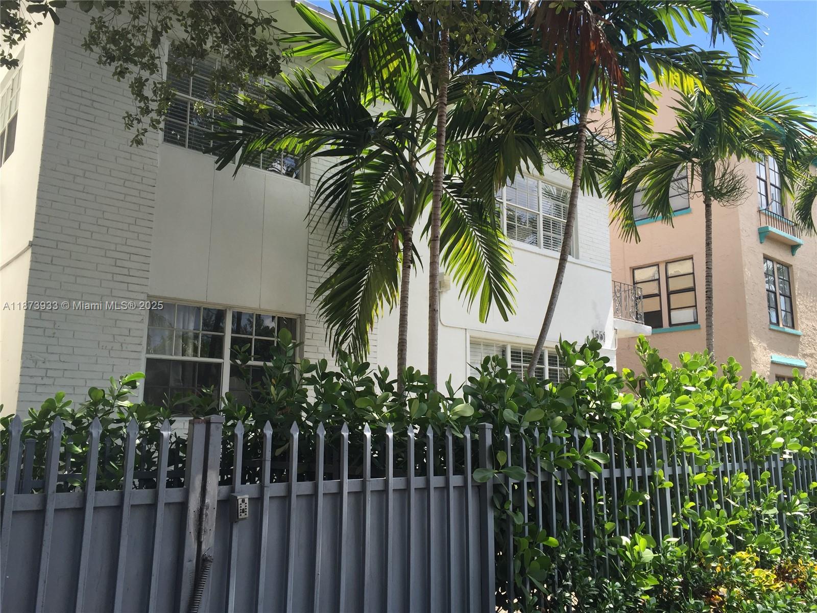 1551 Michigan Ave #8