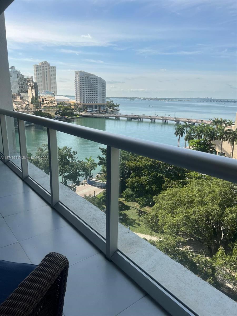 image Icon Brickell10