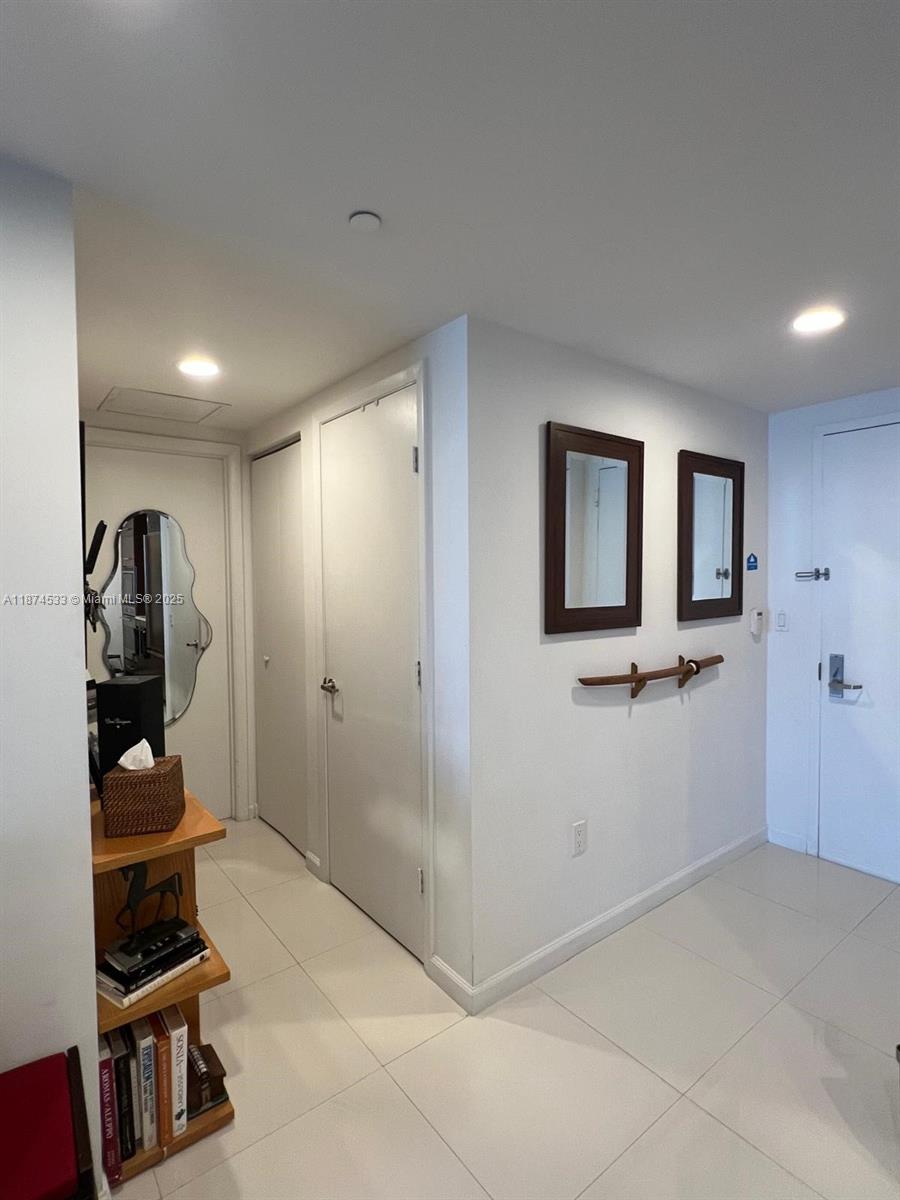 image Icon Brickell14