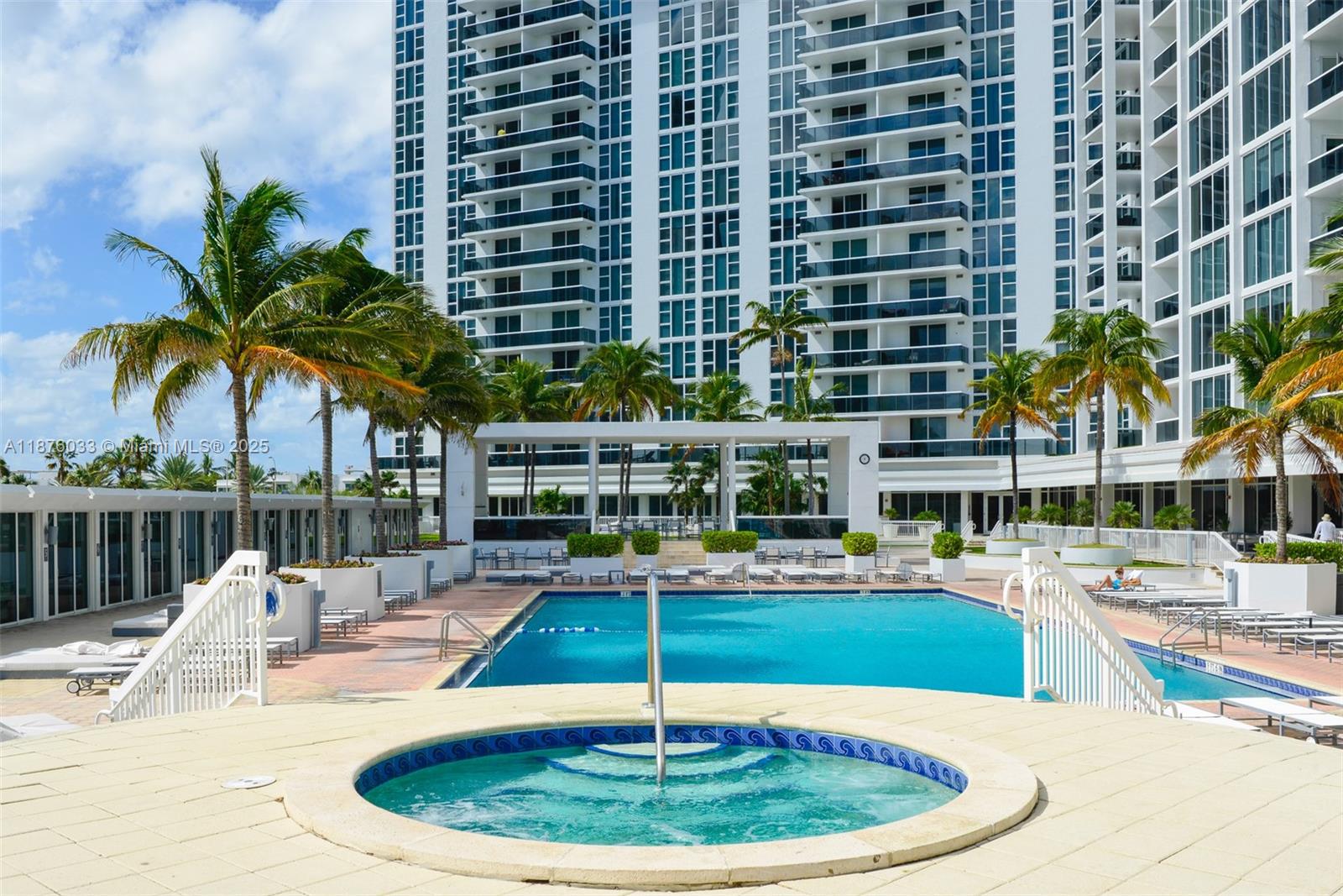 image Harbour House Condo18