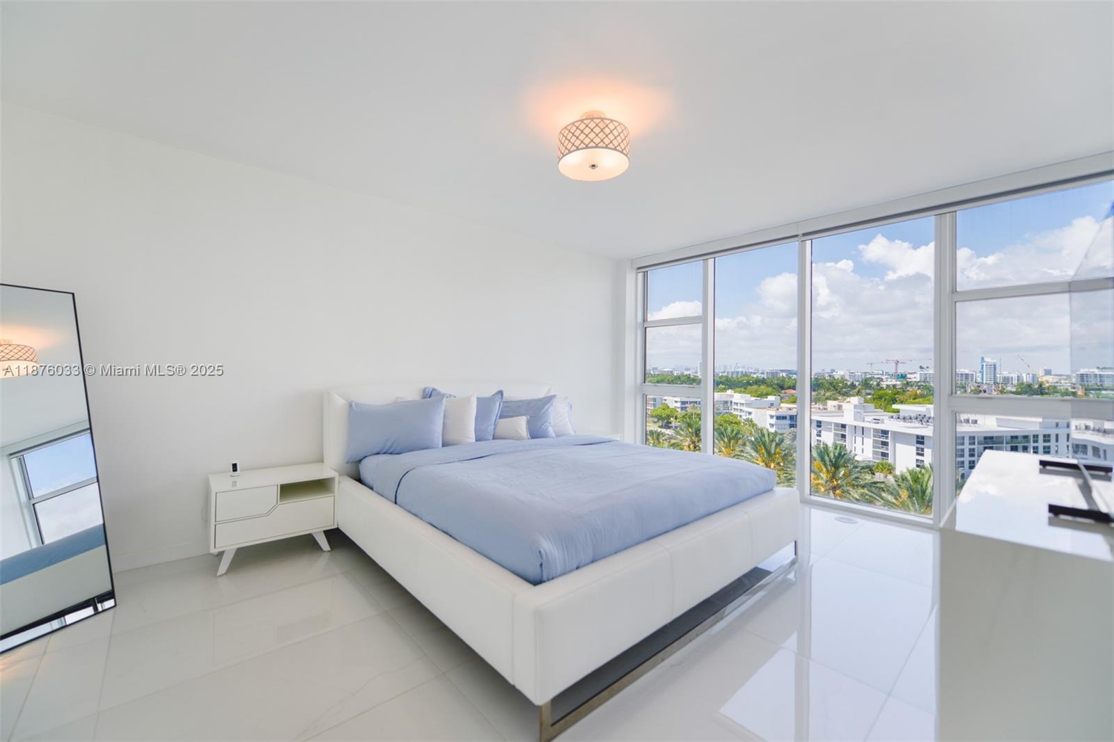 image Harbour House Condo8