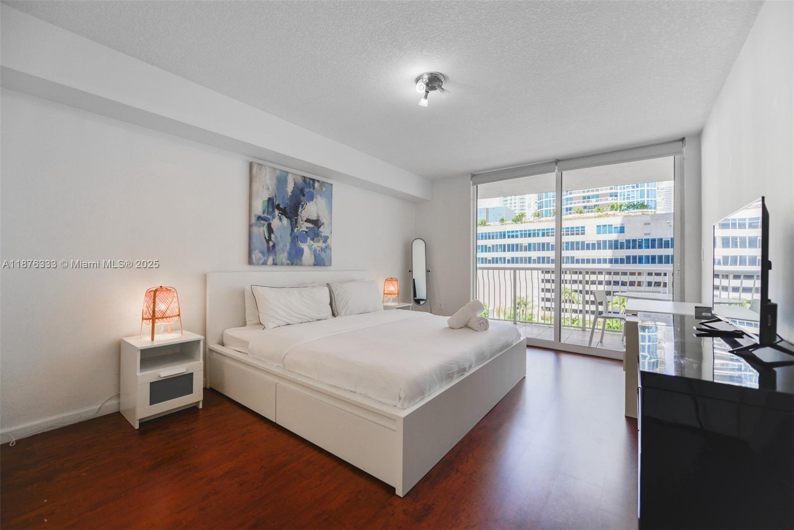 1200 Brickell Bay Dr #1720