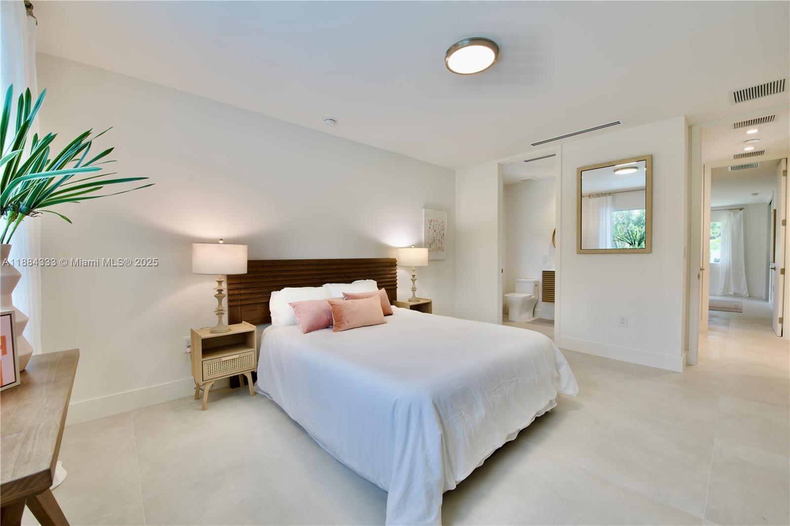 49 NW 108th St Miami Shores, FL 33168