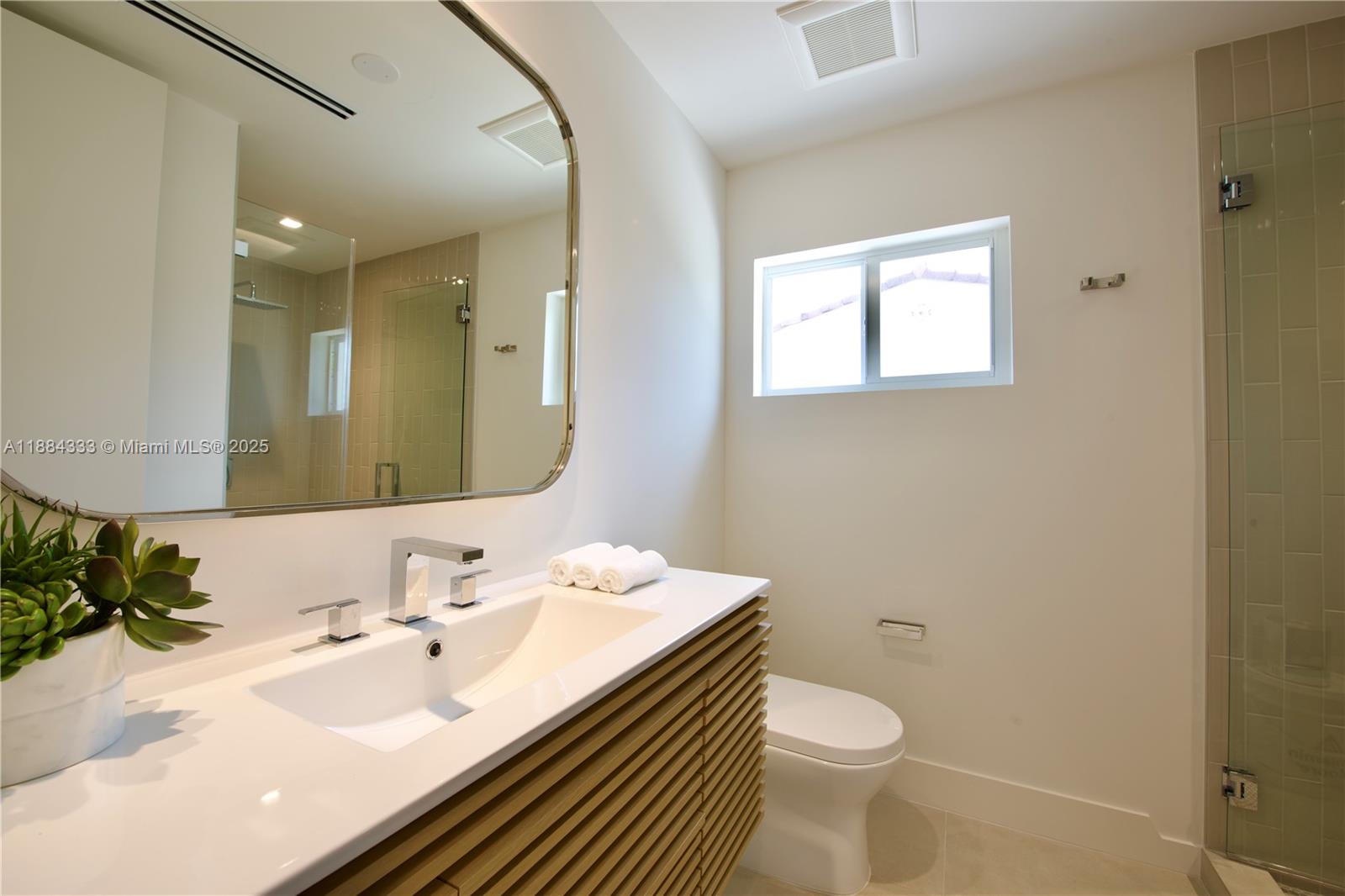 49 NW 108th St Miami Shores, FL 33168