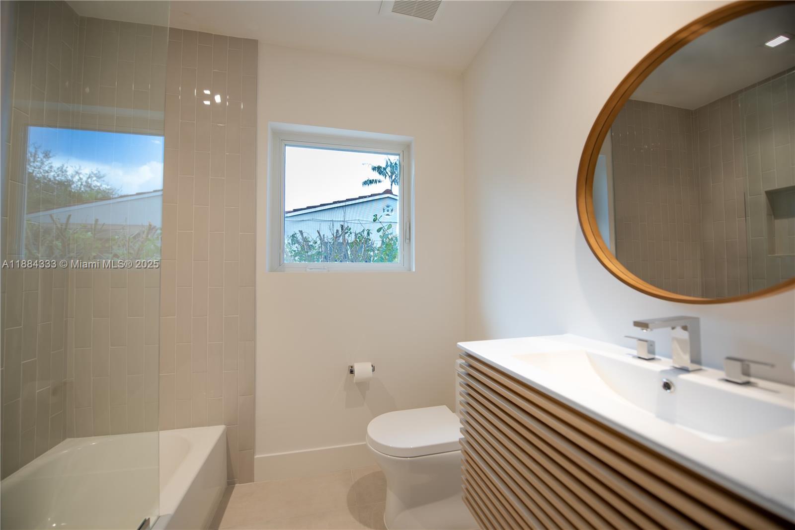 49 NW 108th St Miami Shores, FL 33168