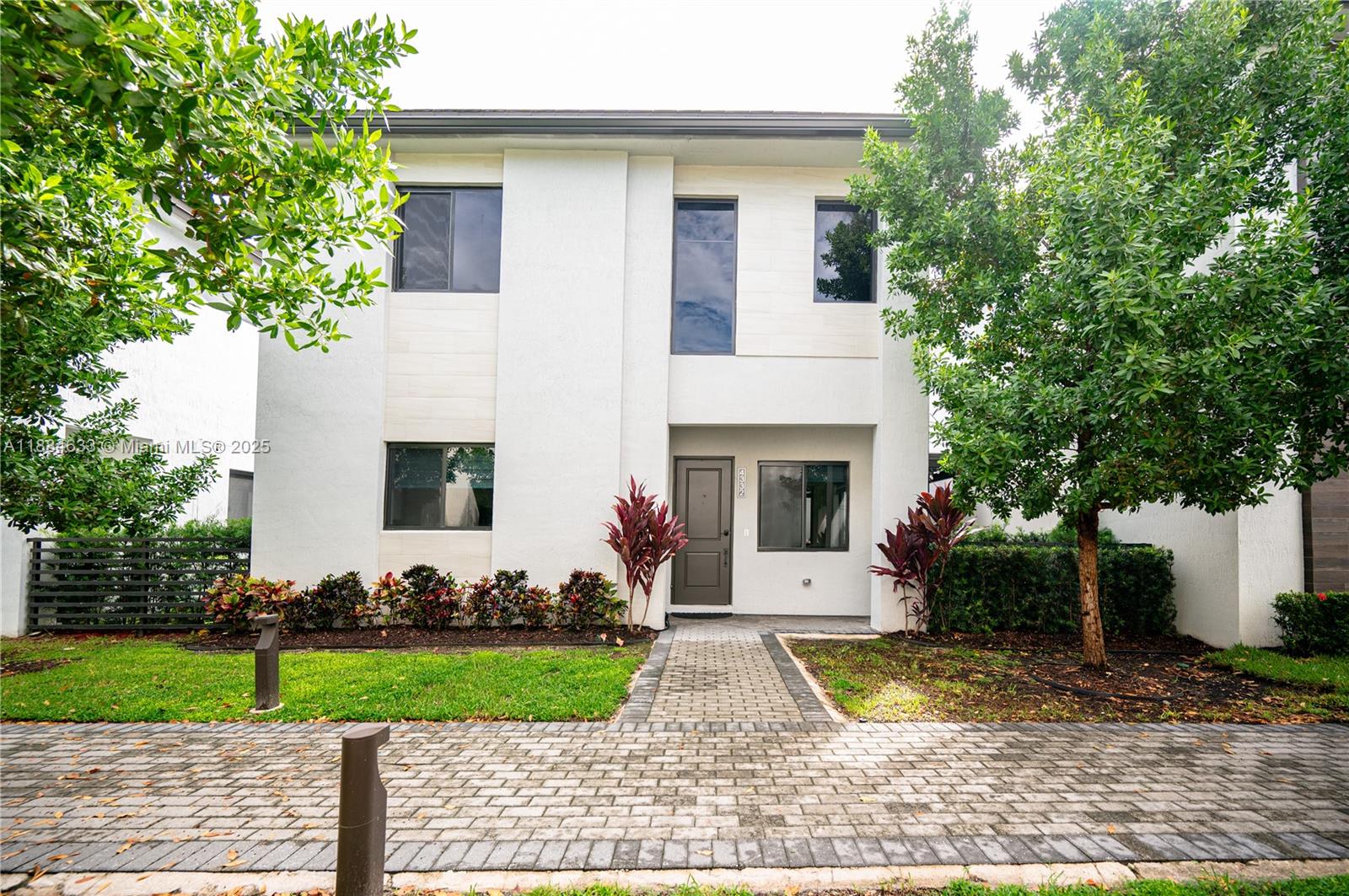 4332 NW 81st Ave