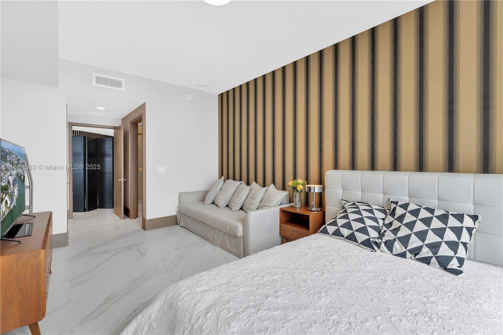 17111 Biscayne Blvd #1709 North Miami Beach, FL 33160